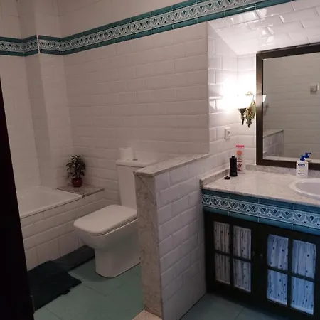 Piscina Climatizada - Todo El Ano- Playa De La Nora-chimenea- Barbacoa Nyaraló Quintueles