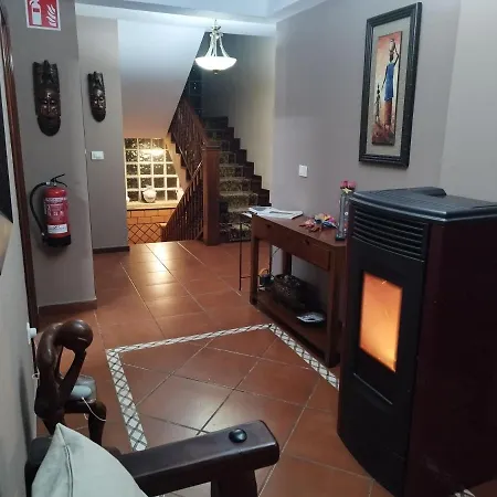 Piscina Climatizada - Todo El Ano- Playa De La Nora-chimenea- Barbacoa Ferienhaus